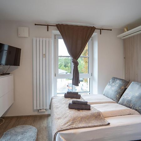 24-7 Living Room Passau - Cozy - Balcony - Kitchen Tiefenbach  Bagian luar foto