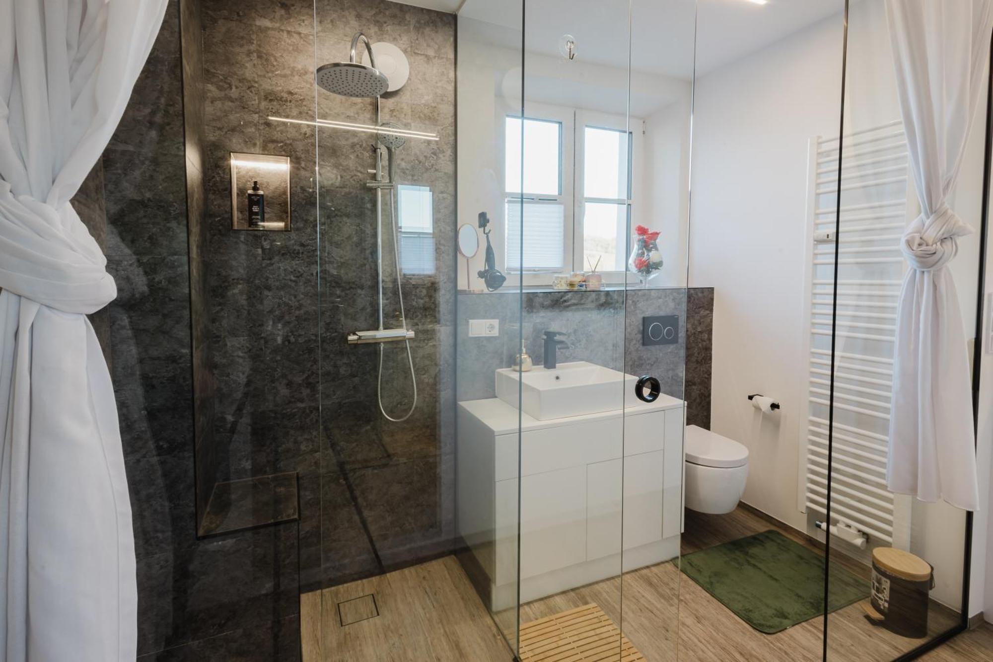 24-7 Living Room Passau - Cozy - Balcony - Kitchen Tiefenbach  Bagian luar foto