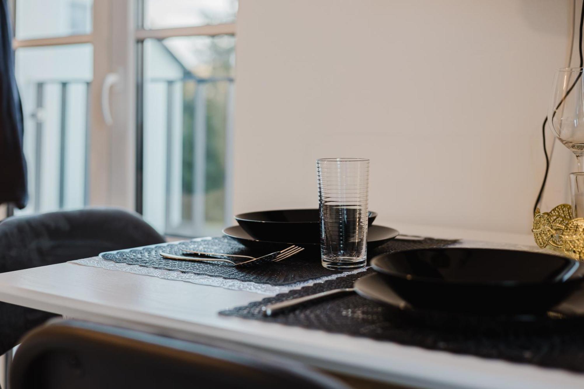 24-7 Living Room Passau - Cozy - Balcony - Kitchen Tiefenbach  Bagian luar foto