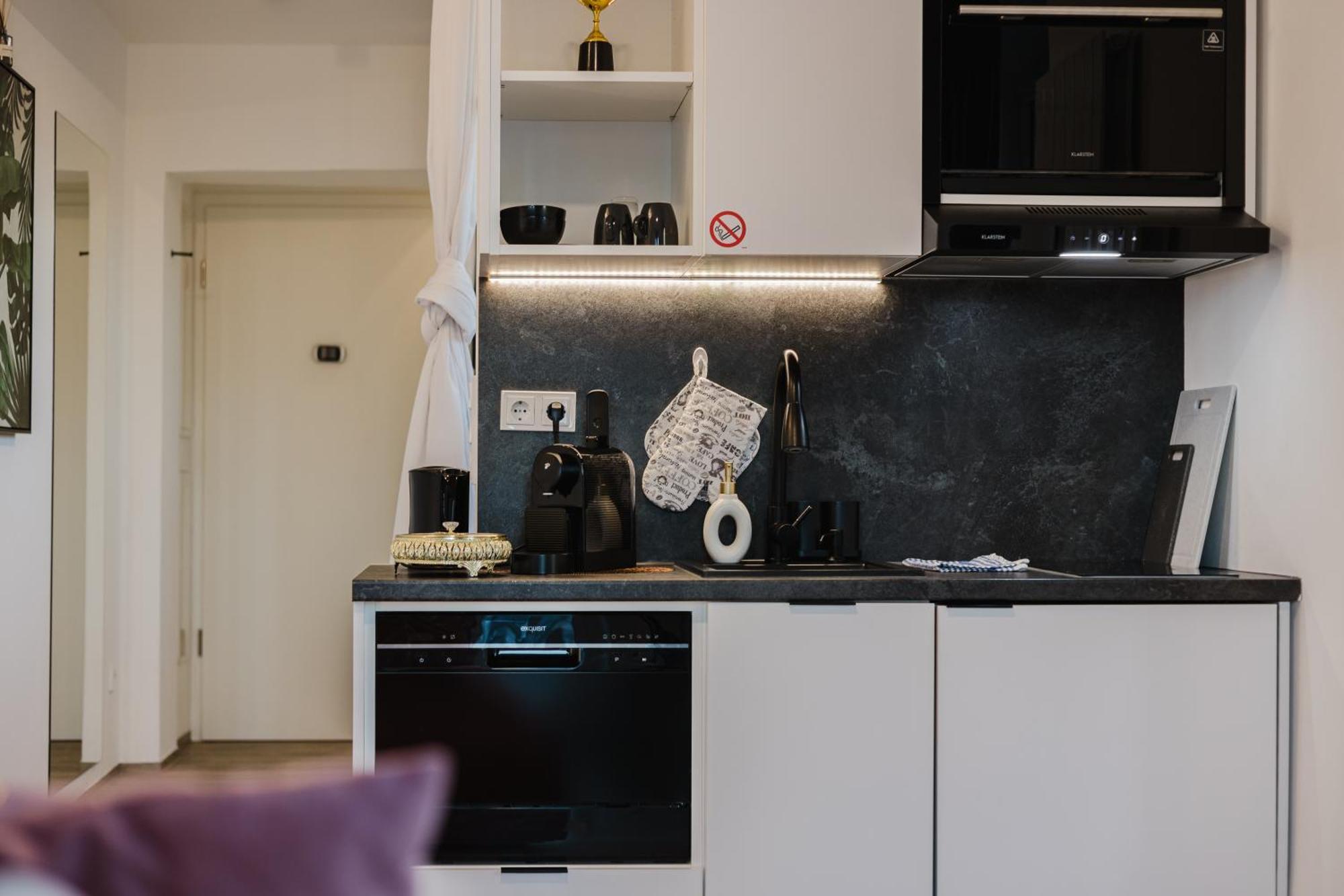 24-7 Living Room Passau - Cozy - Balcony - Kitchen Tiefenbach  Bagian luar foto