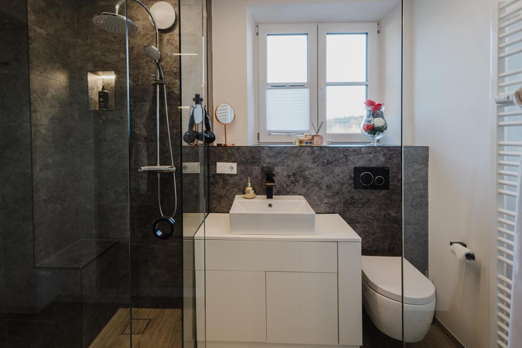 24-7 Living Room Passau - Cozy - Balcony - Kitchen Tiefenbach  Bagian luar foto