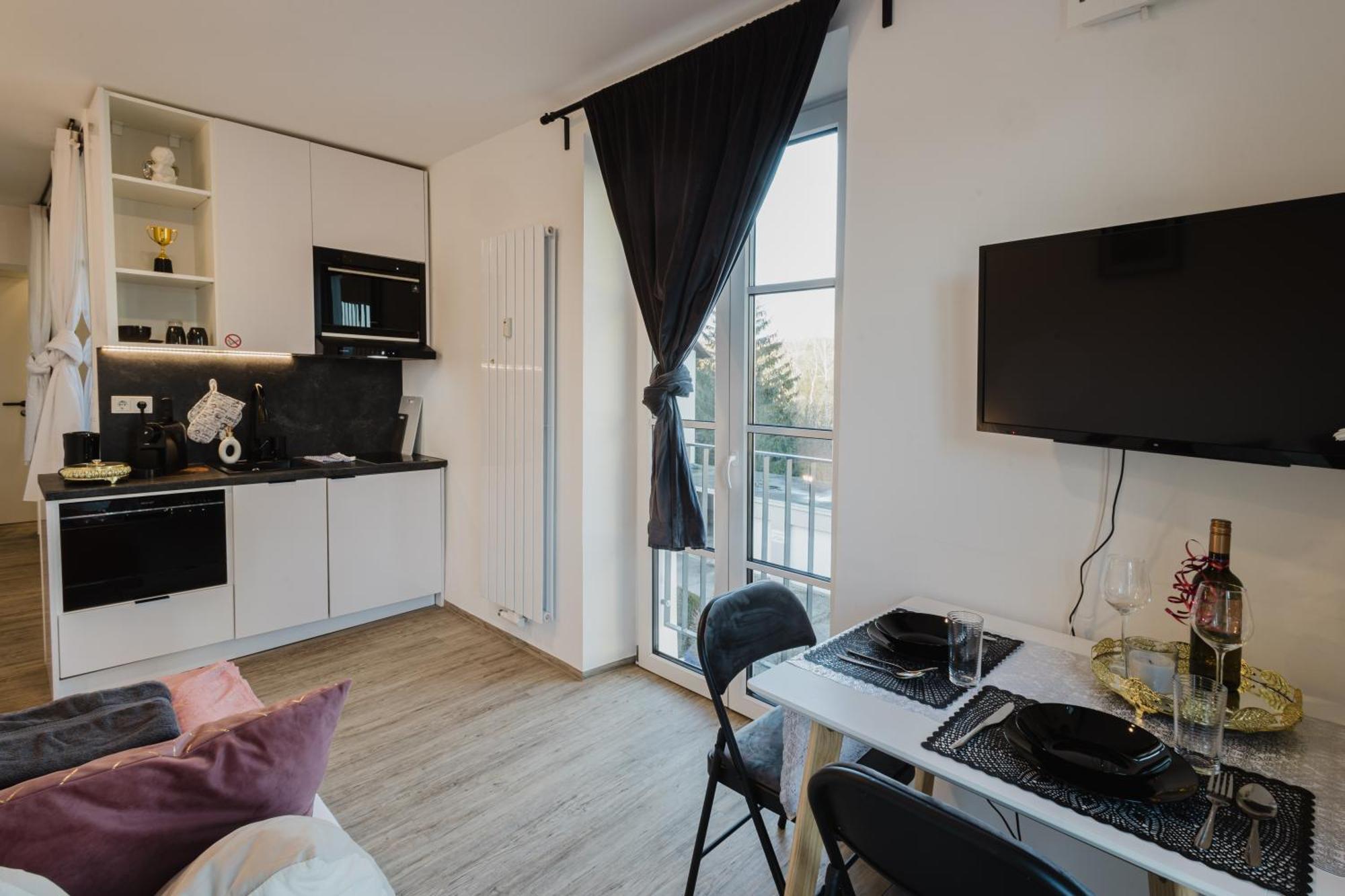 24-7 Living Room Passau - Cozy - Balcony - Kitchen Tiefenbach  Bagian luar foto