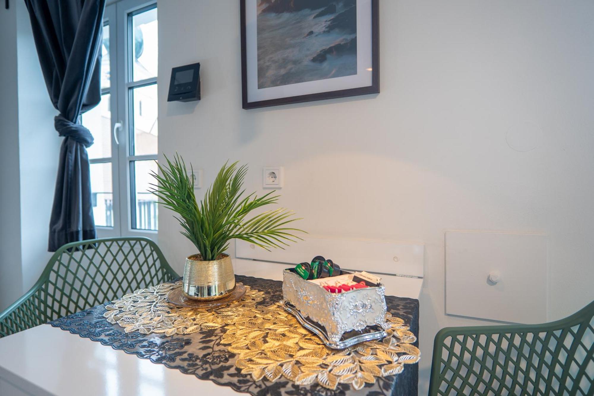24-7 Living Room Passau - Cozy - Balcony - Kitchen Tiefenbach  Bagian luar foto