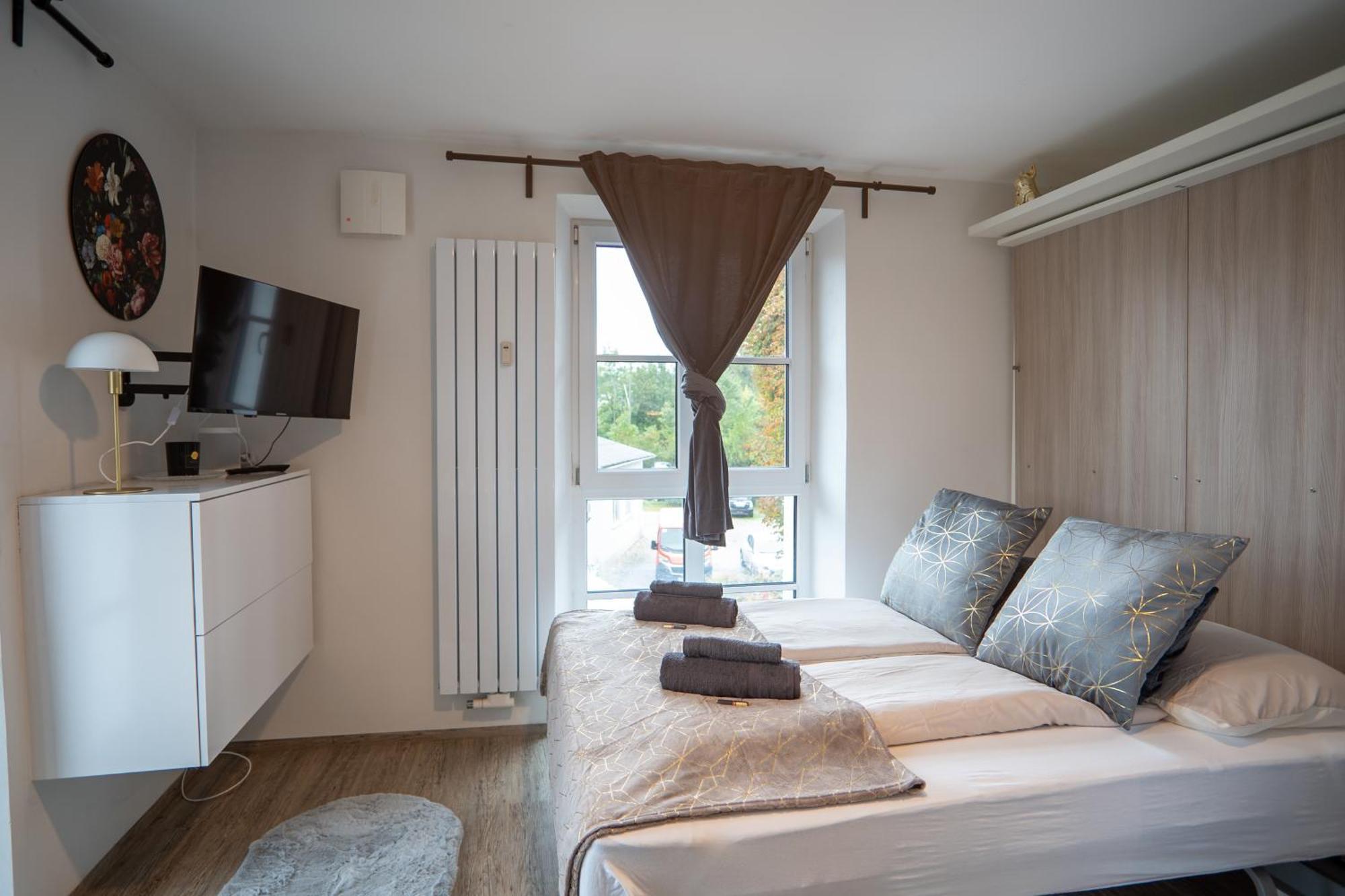 24-7 Living Room Passau - Cozy - Balcony - Kitchen Tiefenbach  Bagian luar foto