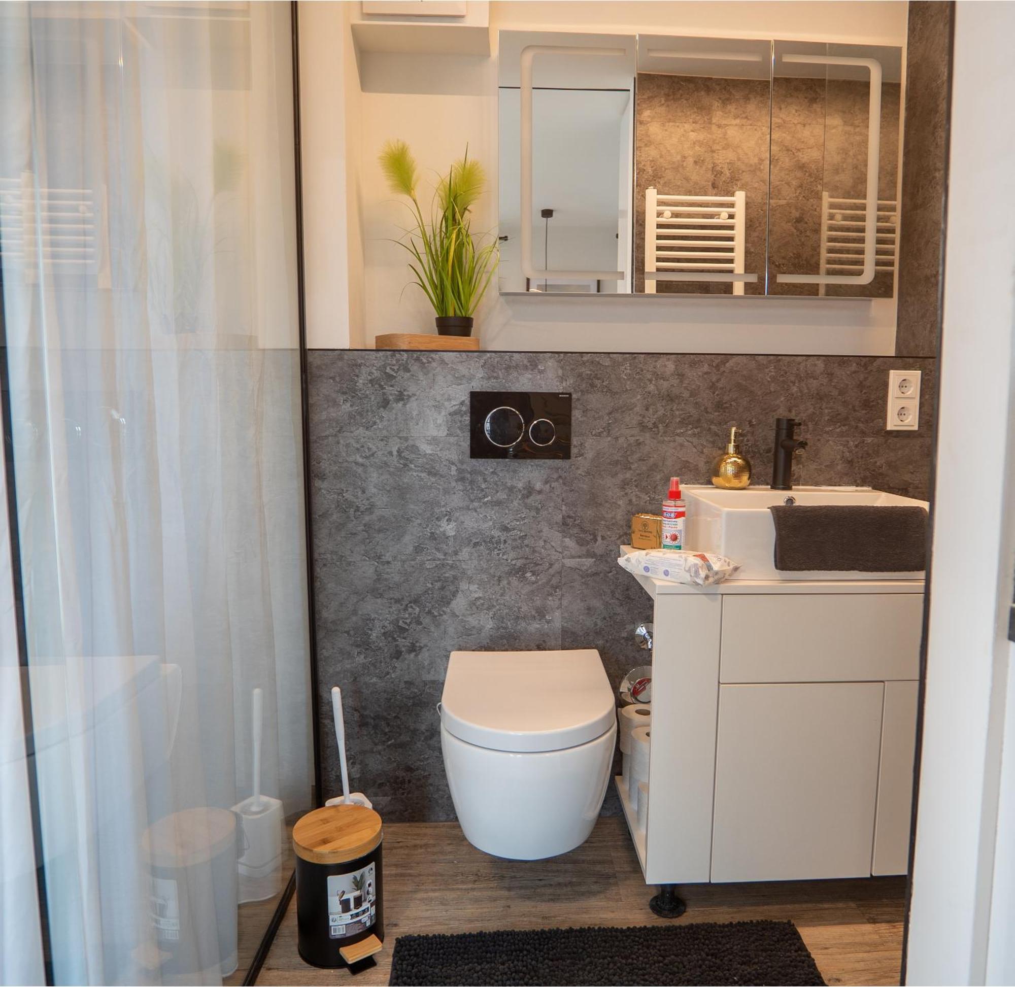 24-7 Living Room Passau - Cozy - Balcony - Kitchen Tiefenbach  Bagian luar foto